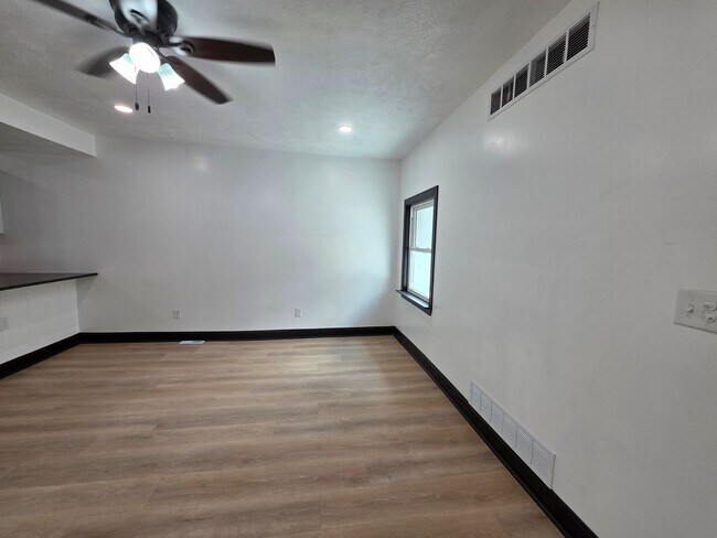 Building Photo - 1111 Freyburg St