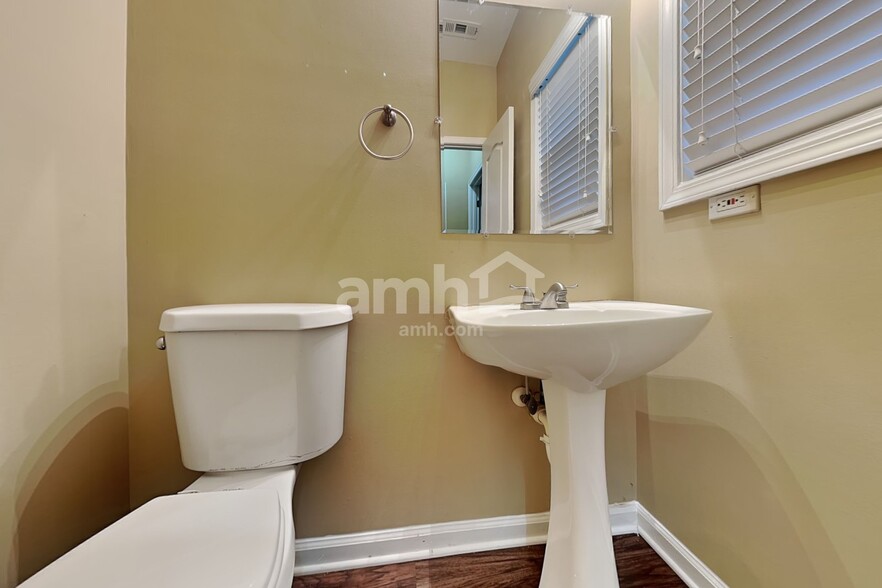 Building Photo - 2813 Savannah Walk Cv