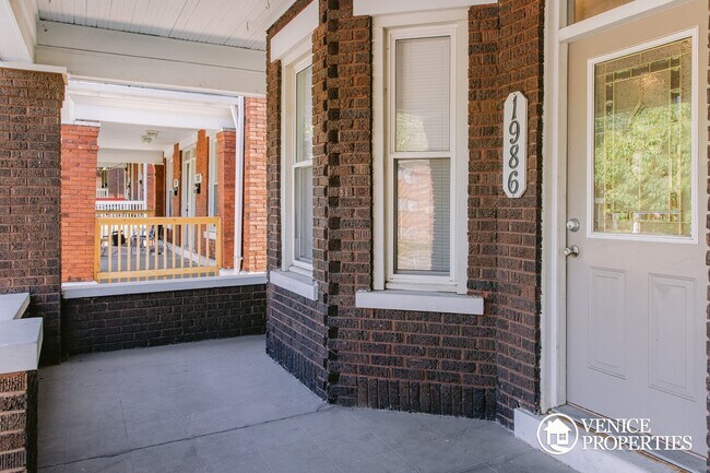 Building Photo - 4 Bedroom on OSU Campus