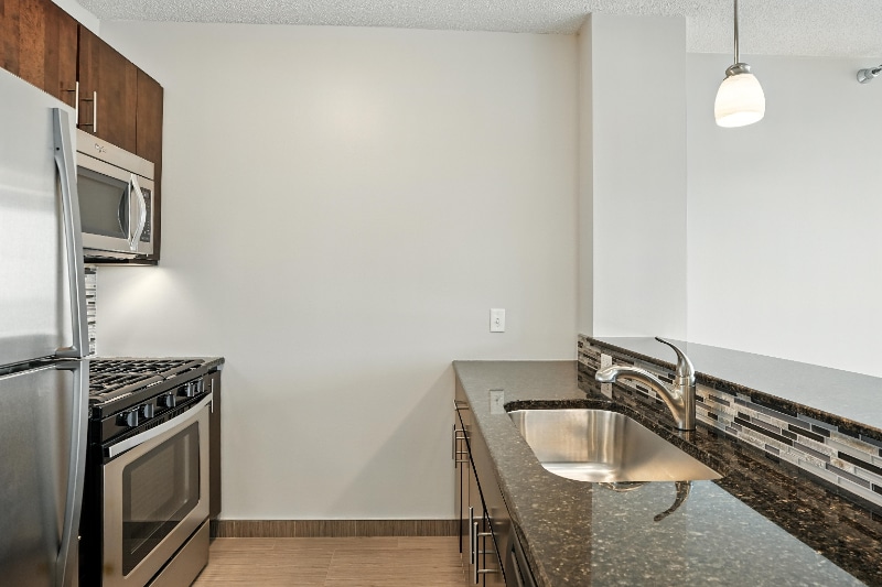 Building Photo - 335 E Ohio St