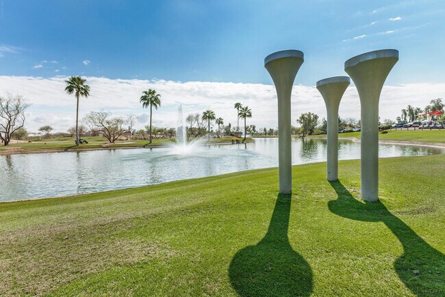 Building Photo - 7601 E Indian Bend Rd