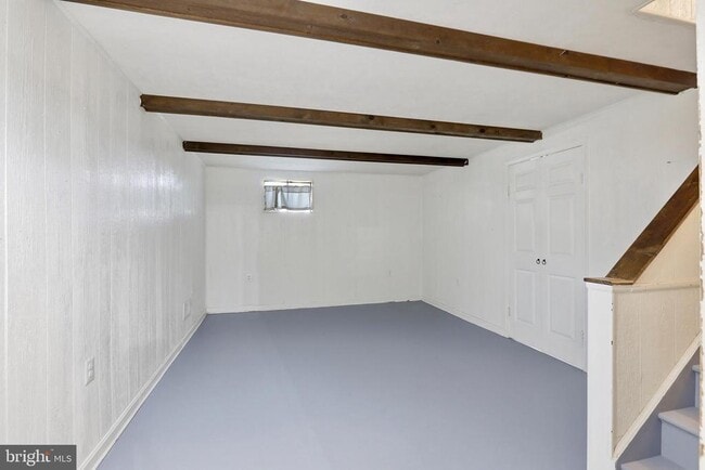 Building Photo - 39088 Bolington Rd