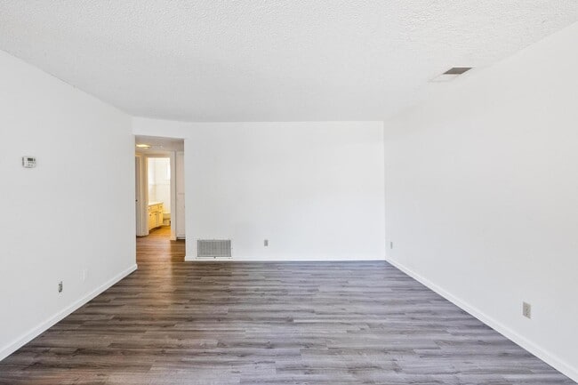 Building Photo - 1708-1710 Alameda Avenue