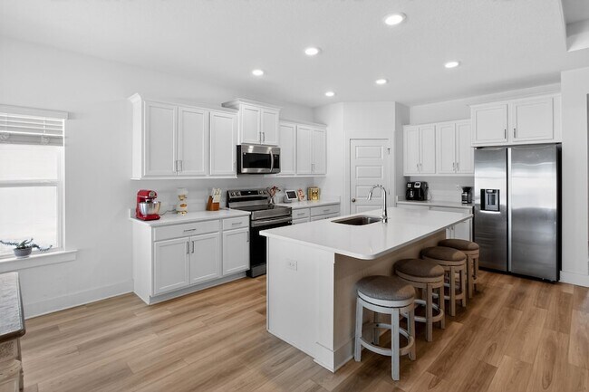 Building Photo - 159 Blooming Cv