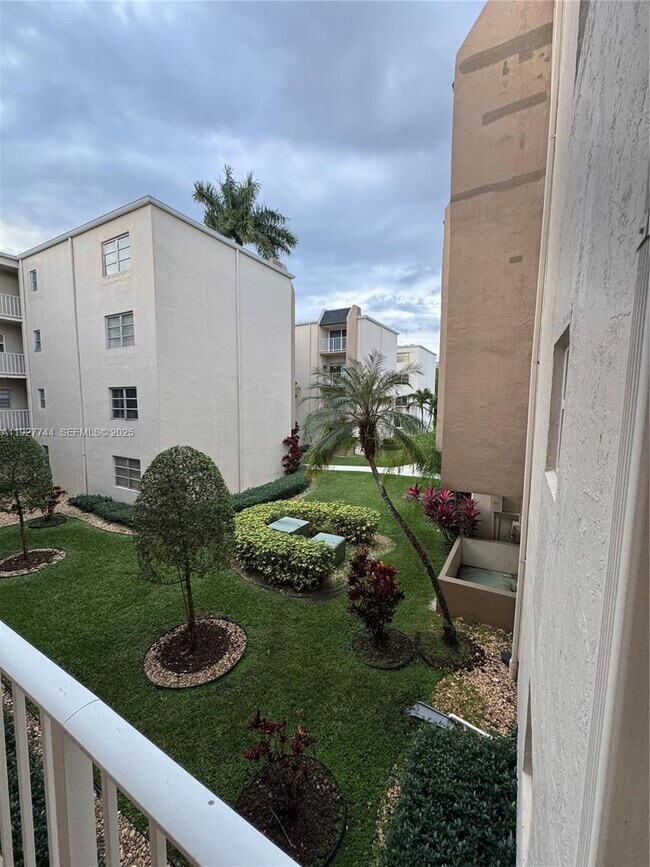 Building Photo - 7725 SW 86th St