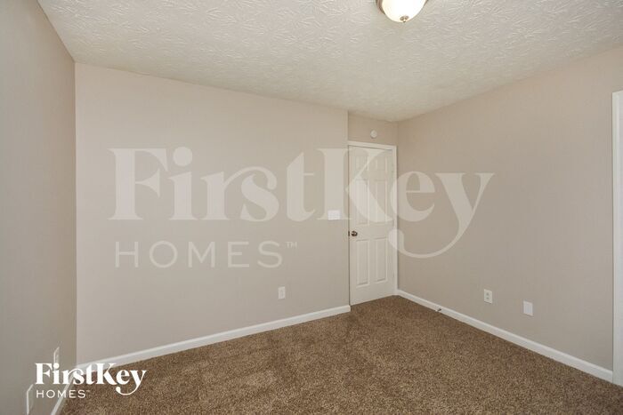 Building Photo - 265 Valley Brook Dr