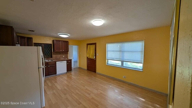 Building Photo - 1712 Glendon Dr