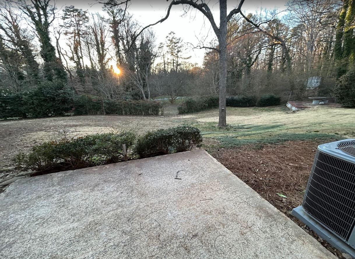 Building Photo - 3013 Scenic Dr