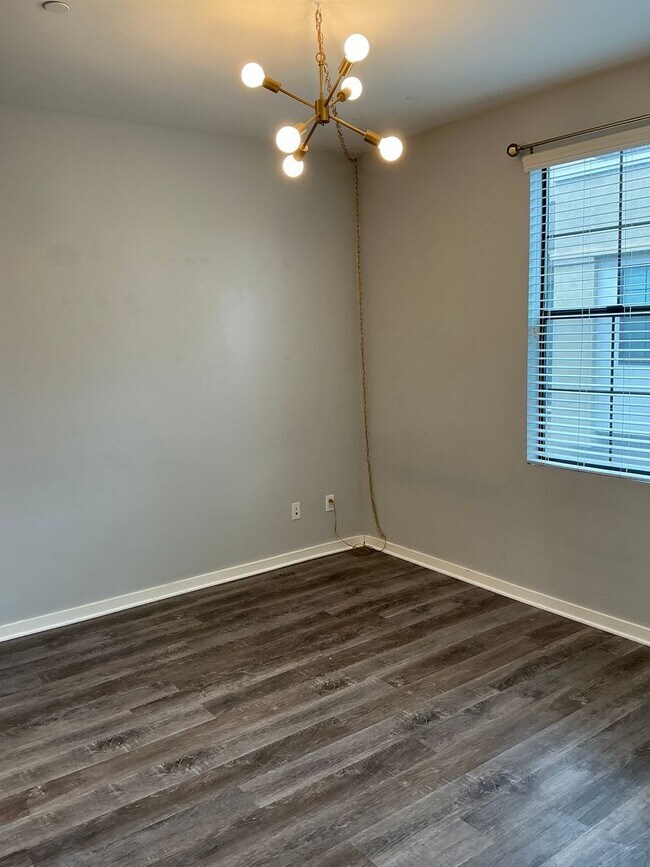 Building Photo - 3 Bedroom 3 Bath Townhouse Style Condo at Depot Walk in Orange