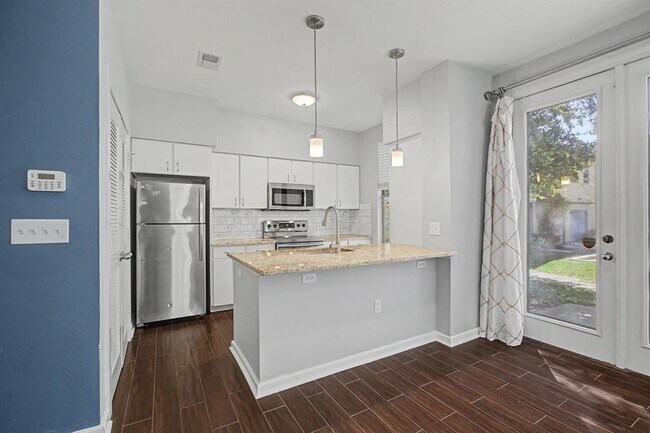 Building Photo - 1201 Grove Blvd