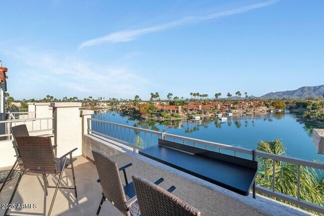 Primary Photo - 10080 E Mountainview Lake Dr