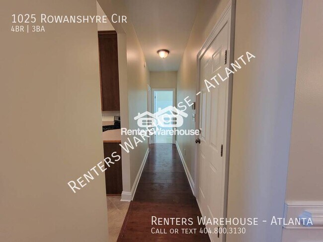 Building Photo - 1025 Rowanshyre Cir