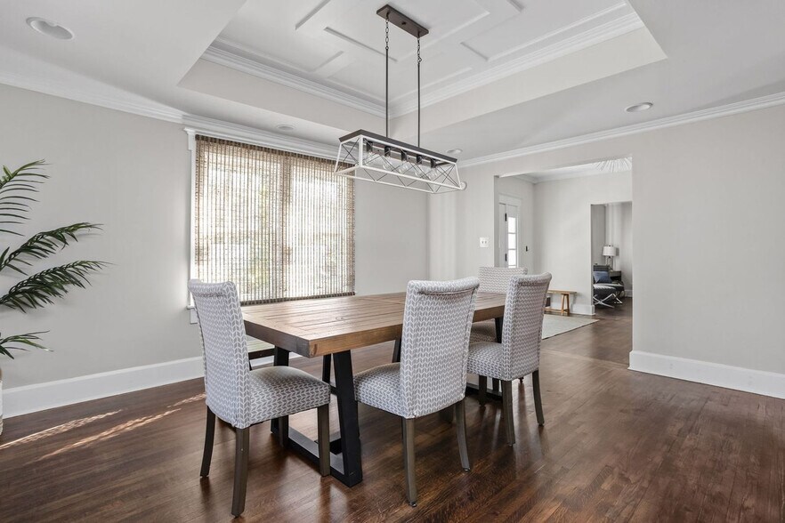 Building Photo - 1202 N New Jersey St