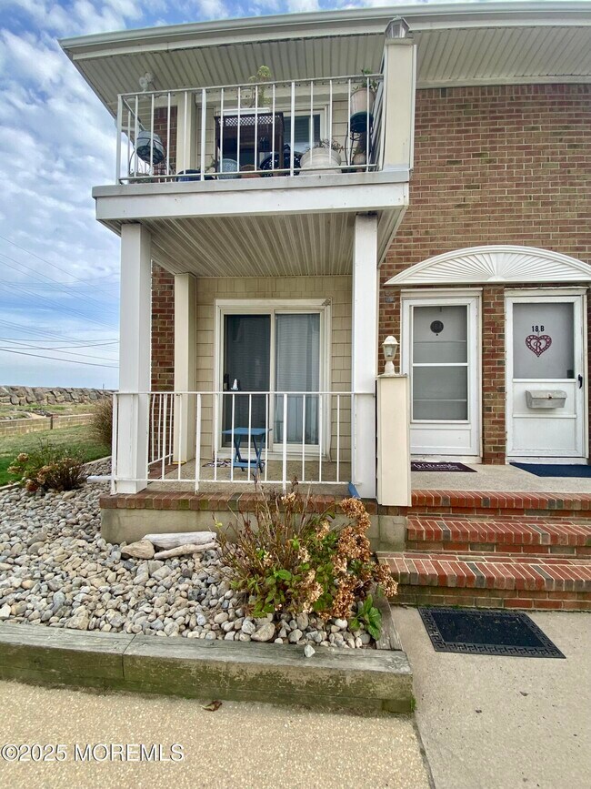 Building Photo - 260 Ocean Ave
