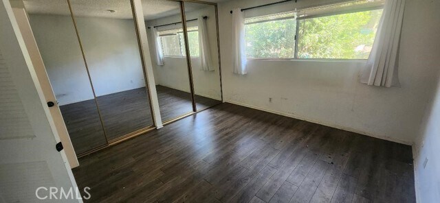 Building Photo - 3050 S Bristol St