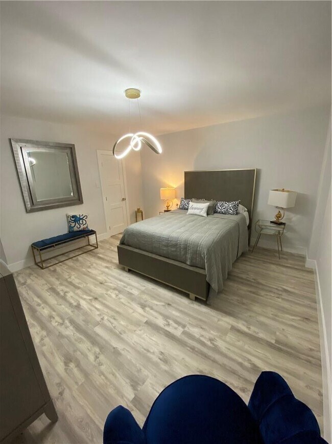 Building Photo - 4250 Galt Ocean Dr