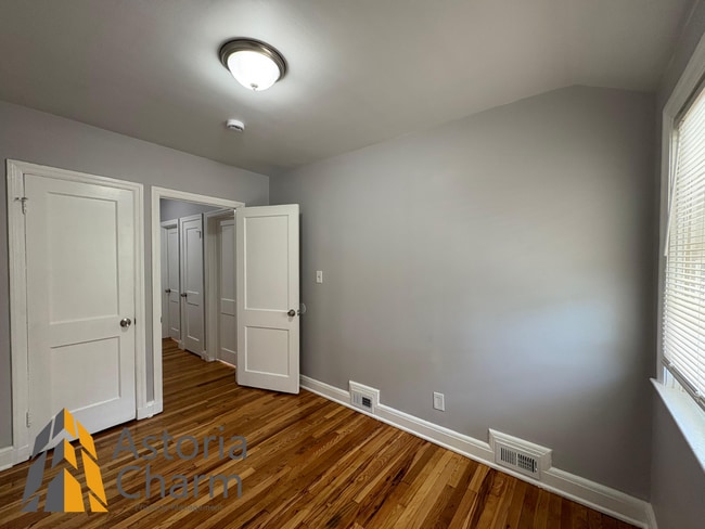 Building Photo - Warm & Welcoming 3 Bed, 2 Bath Home with C...