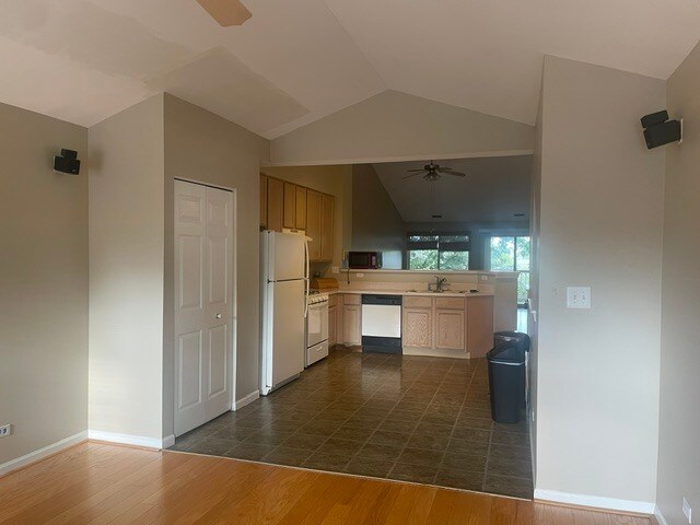 Building Photo - 3029 Kentshire Cir