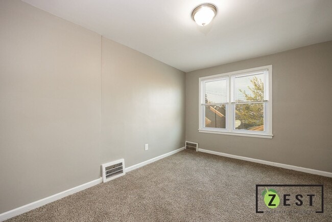 Building Photo - Greiner Apartments