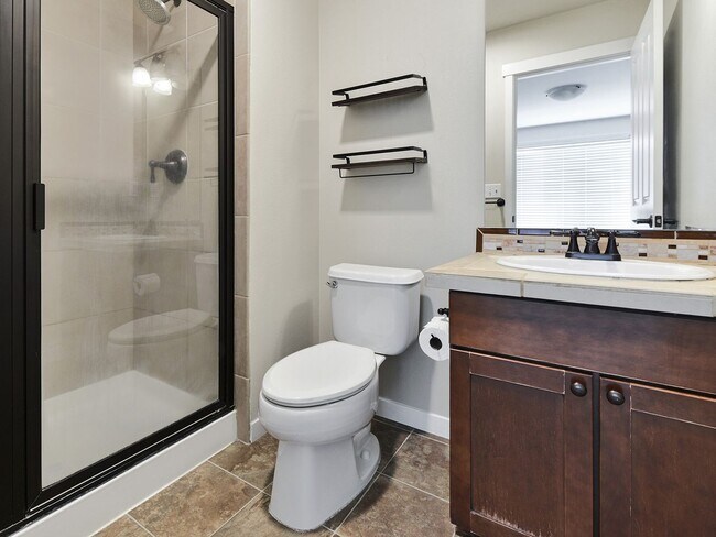 Building Photo - APPLICATION PENDING