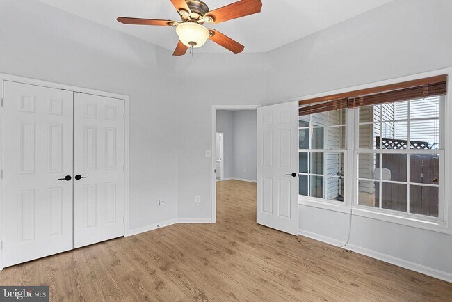 Building Photo - 13584 Cedar Run Ln