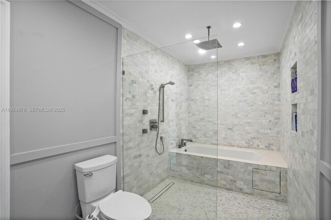 Building Photo - 19911 SW 82nd Pl