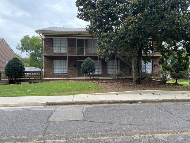 Building Photo - 510 Owen Ave