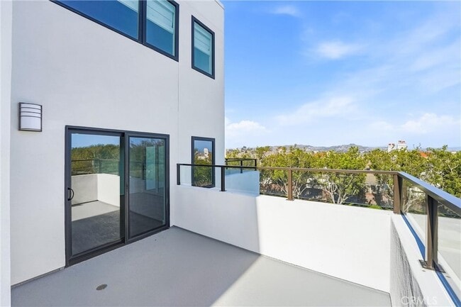Building Photo - 24722 Del Prado Ave