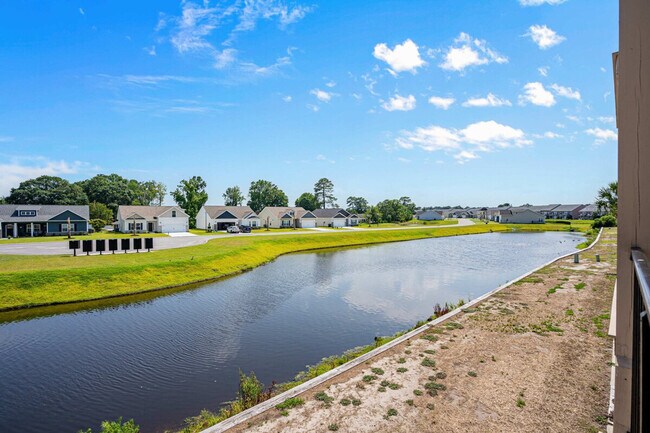 Building Photo - 208 Double Eagle Dr