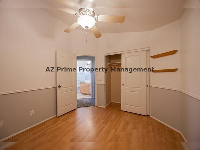 Building Photo - 16090 W Latham St