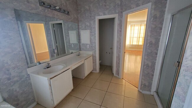 Building Photo - 4 br, 3.5 bath House - 1229 Tralee Lane