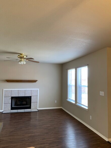 Building Photo - 17608 E 78th St N