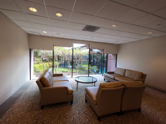 Building Photo - 4 Martine Ave