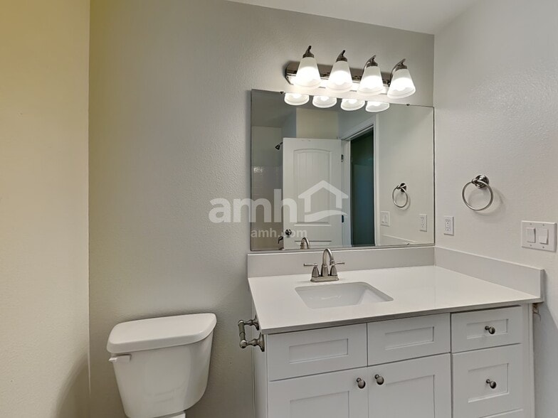 Building Photo - 5318 Worth Way