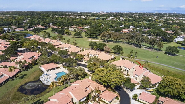 Building Photo - 259 Old Meadow Way