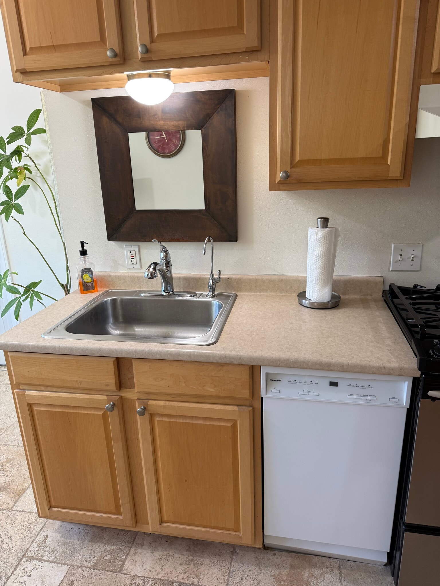 Building Photo - 5081 Foothill Blvd