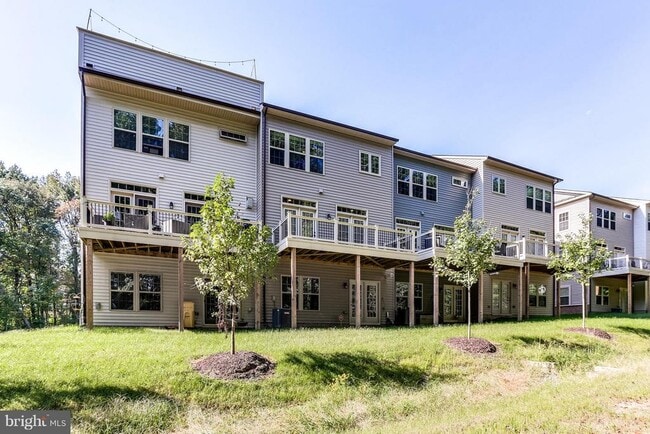 Building Photo - 7872 Patterson Wy