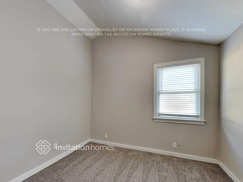 Building Photo - 547 Rustic Rd