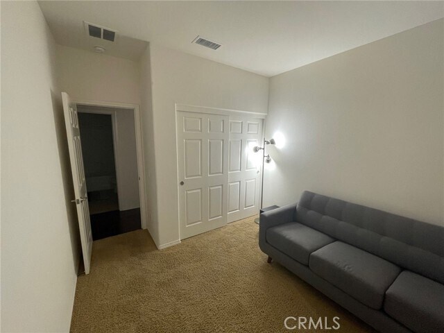 Building Photo - 29150 Edgewood Dr
