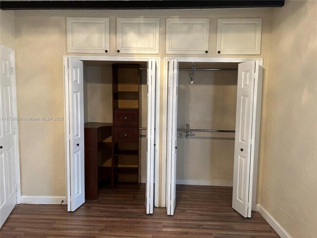 Building Photo - 2 bedroom in North Miami FL 33161