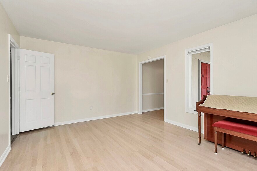 Building Photo - 6635 Olde Savannah Rd