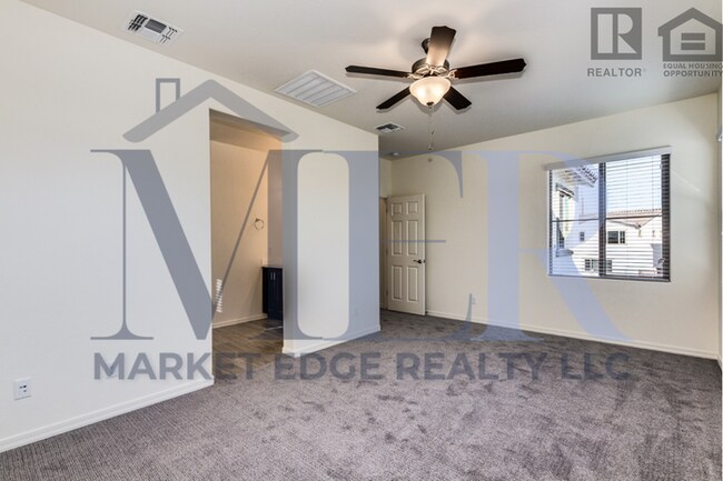 Building Photo - 3 Bed/2.5 Bath House in Gilbert! JOIN THE ...