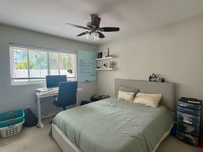 Building Photo - Classic Carlsbad Beach Bungalow
