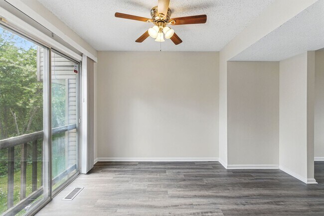 Building Photo - 505 Knollwood Ct