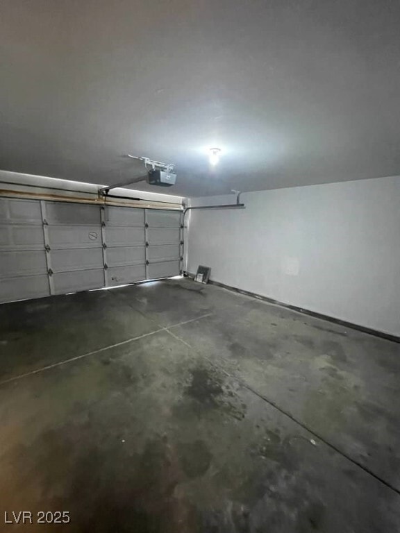 Building Photo - 9617 Pine River Ln