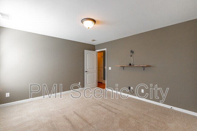 Building Photo - 8802 Mckenzie Farm Dr