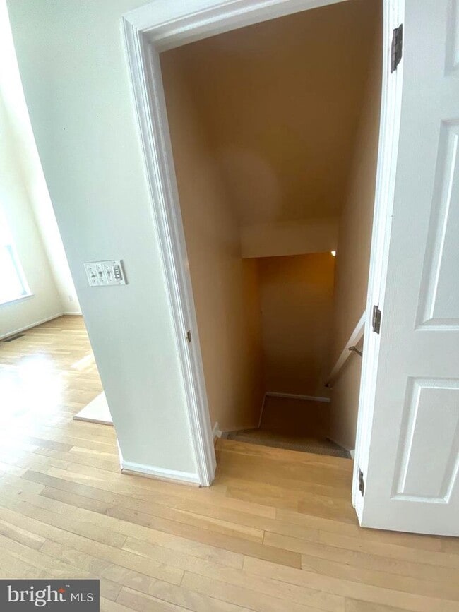 Building Photo - 372 Tuvira Ln