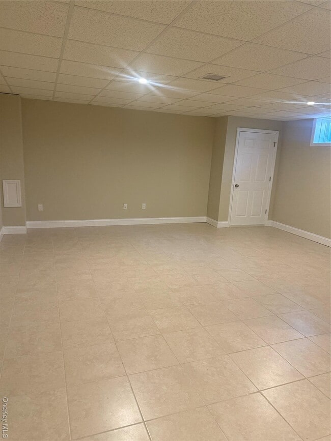 Building Photo - 75 Lenox Ave