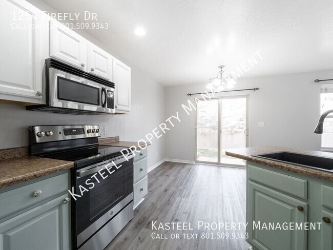 Building Photo - 1254 Firefly Dr