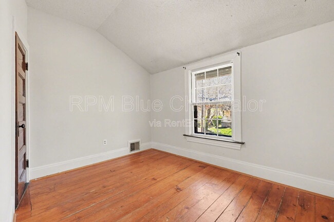 Building Photo - 2220 Salvador St